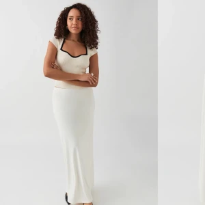 Maxi kjol - Jätte fin kjol från gina tricot använd 1 gång så som ny❤️storlek xxs men passar mig som har xs/s