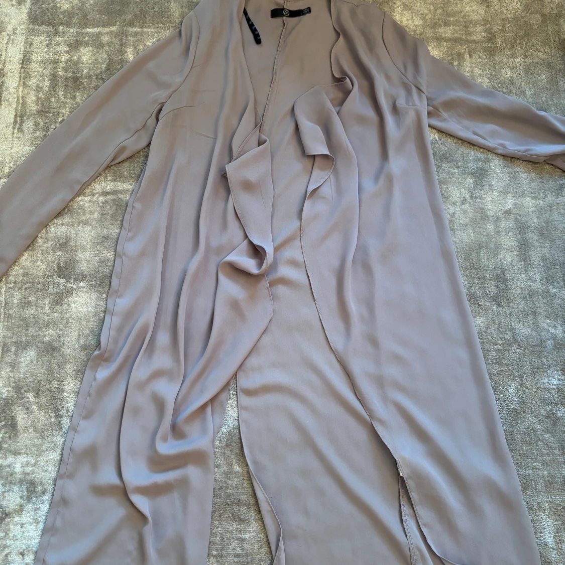 Missguided grå tunn kofta 