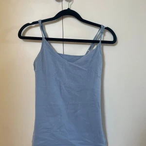 Blått linne - Gulligt blått linne