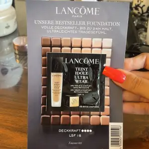 Lancome foundation. Köparen står för frakten 