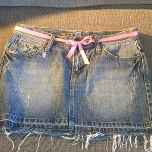 Mini kjol  - Skön, söt, vintage, modern, denim jeans kjol. -plus frakt 