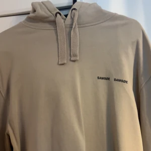 Samsøe hoodie  - Bra skicka knappt använd  Storlek s  Pris 600