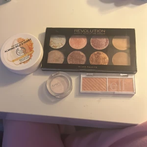 Mini smink paket  - 1 glitter pallet från revolution  1 elf mix  1 eyeshadow från Lindex som man kan ha som glitter vi näsa och ögon 1 hand kräm som luktar super gott!
