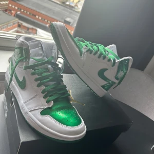Nya Jordan 1 high G  - Använda endast en gång. Köpta från Nike hemsidan.