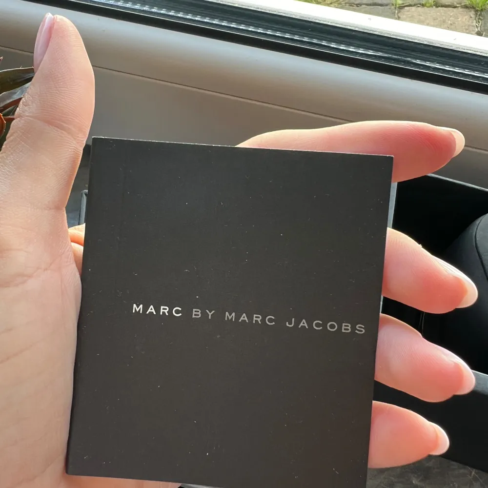 Äkta Marc by Marc Jacobs klocka . Asusteet.