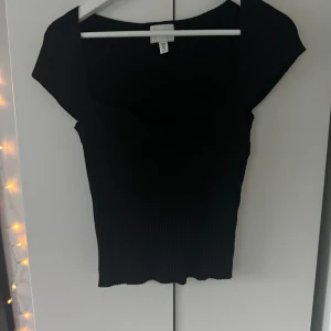 Topp från hm - Jättefin topp som inte kommer till användning. 