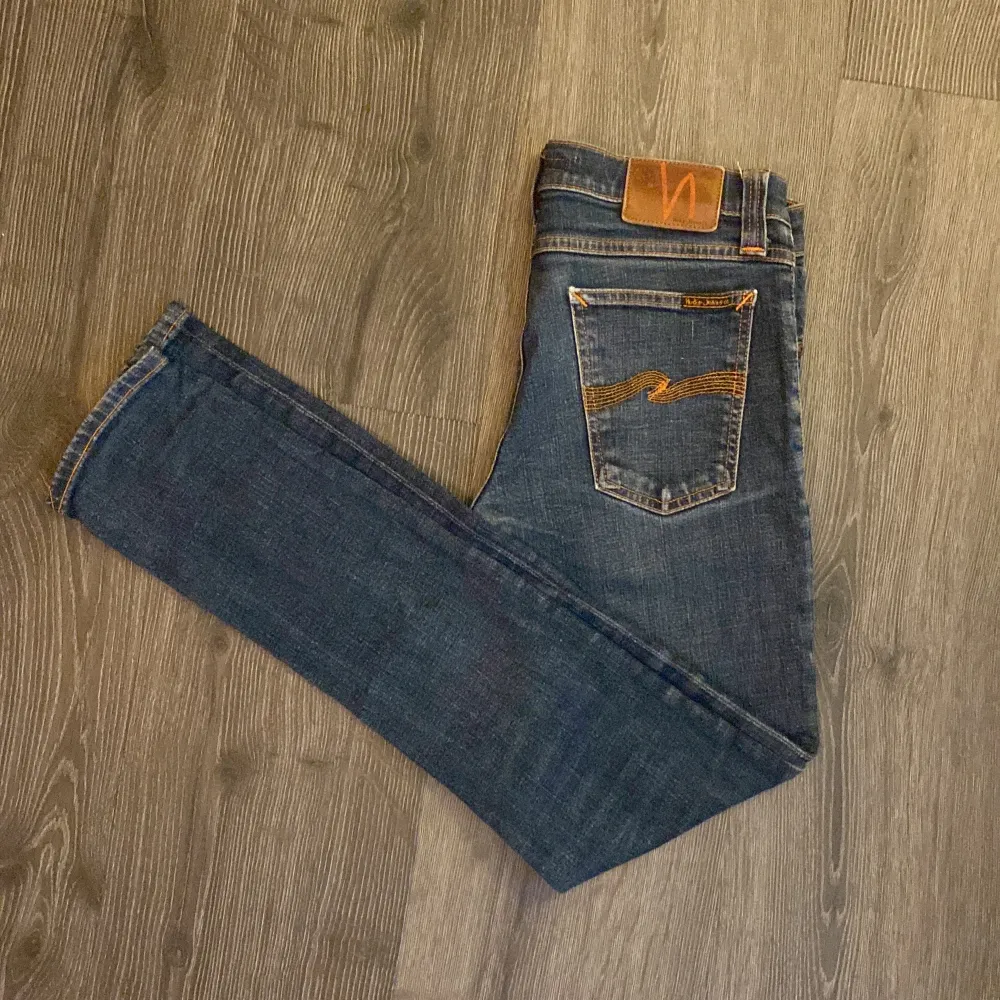 Sköna slim jeans från nudie i bra skick. Jeans & Byxor.