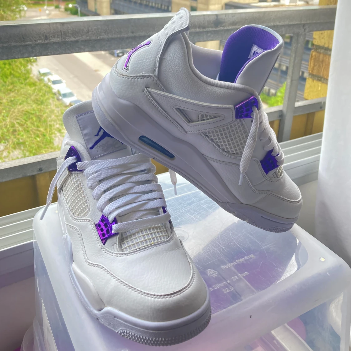 Jordan 4 Metallic Purple