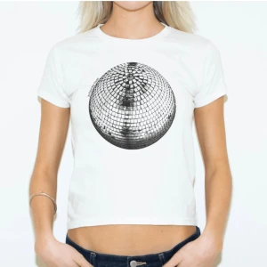 t-shirt inprintwetrust  - jättecool t-shirt från inprintwetrust! köpt för 460kr och endast använd en gång. hör av er vid frågor💕