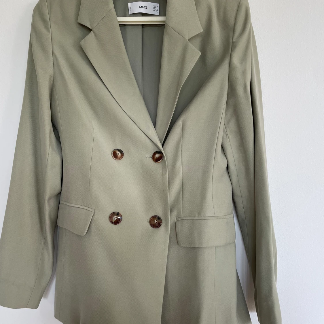 Mintgrön kostym - 90