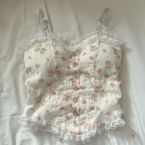 Topp  - Fin topp inköpt i korea