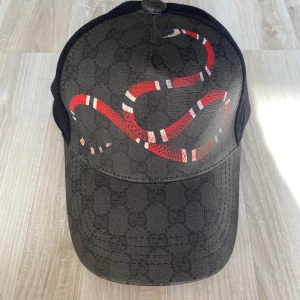 Gucci keps  - Är i gott skick, 1500 kr för den