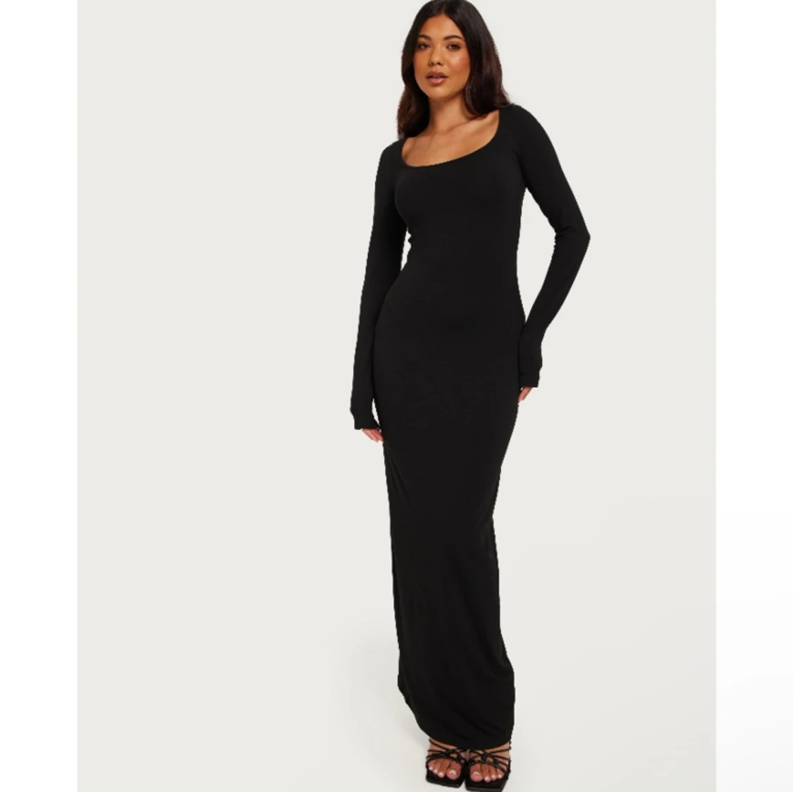 Svart långklänning 