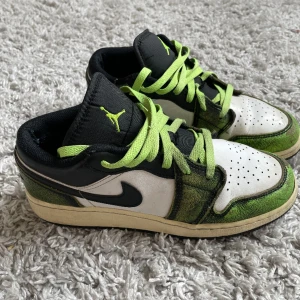 Air Jordan 1 low - Storlek 38,5 Använt skick