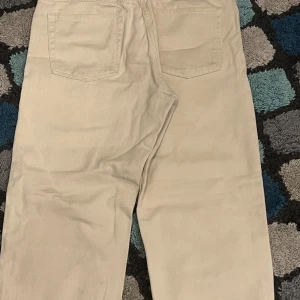 Sweet skbts - Vita baggy jeans, storlek w32