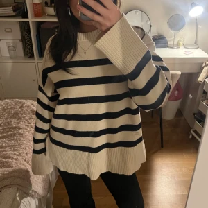 Stickad tröja zara - Stickad tröja från zara storlek s 