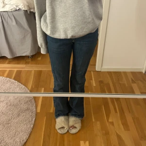 Blå jeans gina tricot   - 199 kr + frakt 🫶🏻