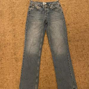 Icon jeans från 157, low waist