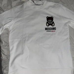 Moschino - XXL men passar XL