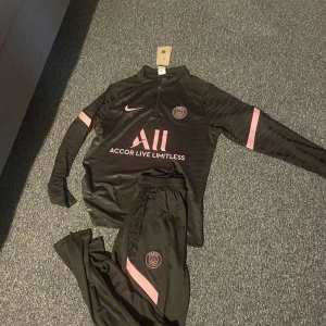 Psg tracksuit svart/ rosa - .