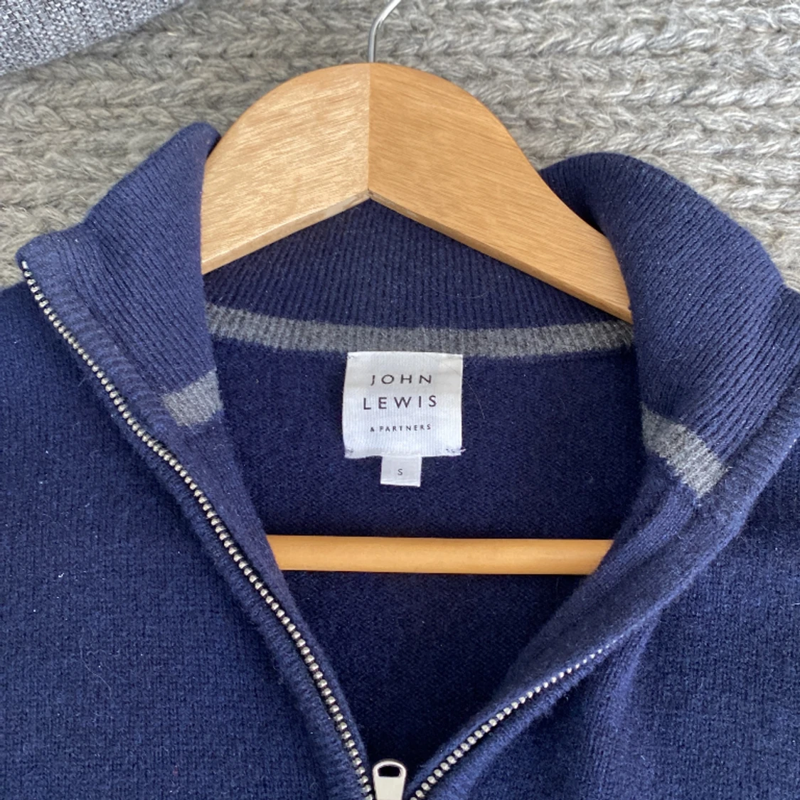 Ziptröja i kashmir - 91