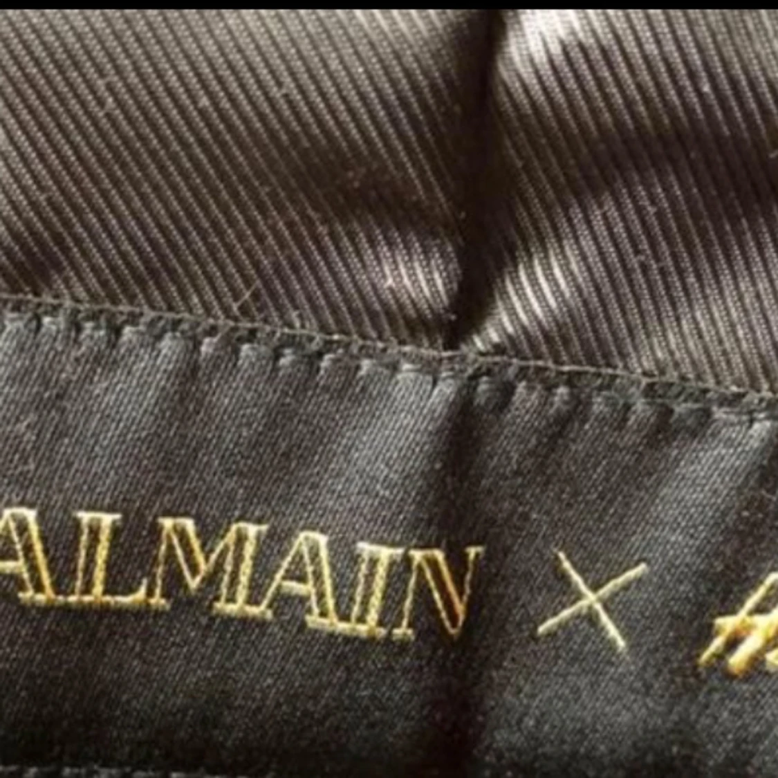OANVÄND! Limited Edition Balmain  - 91