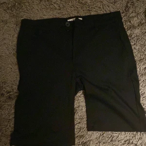 Scw kostym shorts  - Bra material nästan aldrig använt, true to size 