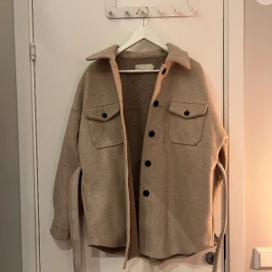 Kappa - Snygg kappa från NAKD som inte finns att köpa längre