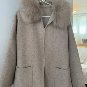 It’s in a very good condition like new from fur Stockholm 