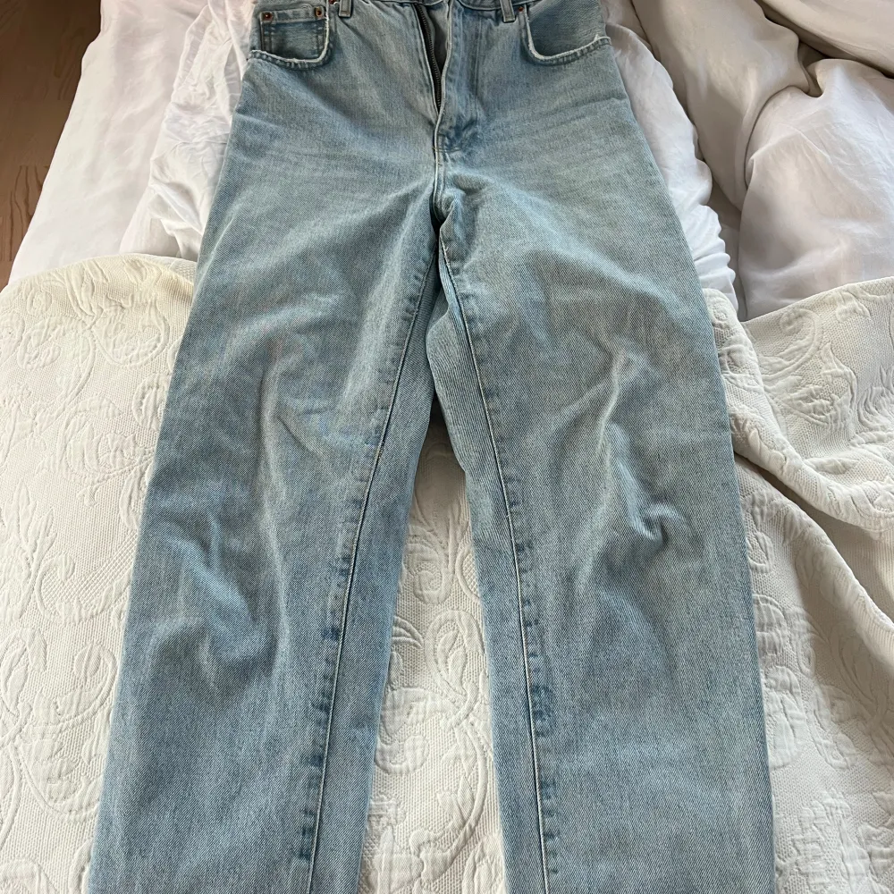 Superfina jeans från Gina tricot . Jeans & Byxor.