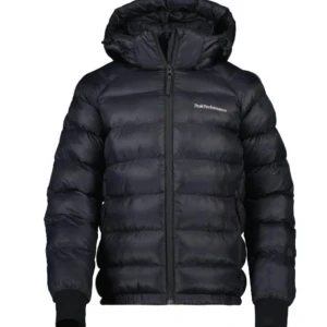 Peak performance jacka  - Säljer min svart/mörkblåa peak jacka som köptes den här vintern, med det sagt ny skick förutom en pytteliten lagning precis vid fickan så syns inte eftersom man har armen över. Säljer då jag ska köpa ny! Nypris 2000+. Högst summa får köpa! Passar XS