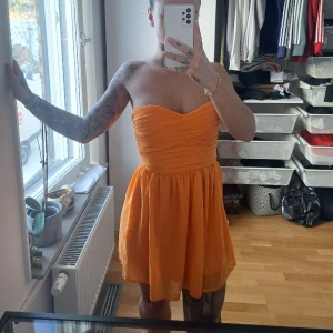 Klänning  - Passar xs-s 