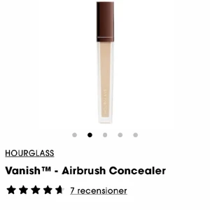 Helt oanvänd hourglass concealer  - Säljer en helt oanvänd Hourglass concealer i färgen BIRCH, råkade köpa fel färg. Tyvär slängt förpackningen men har inte ens öppnat själva prdukten! Nypris 469 kr
