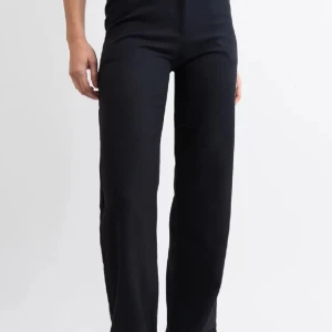 Madlady kostymbyxor  - Säljer mina kostymbyxor i nyskick 