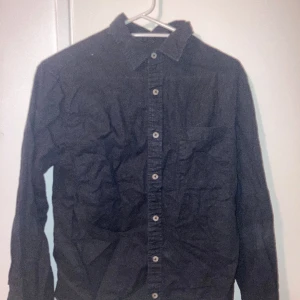 Svart linne skjorta - Dressmann skjorta, inga skador, storlek S