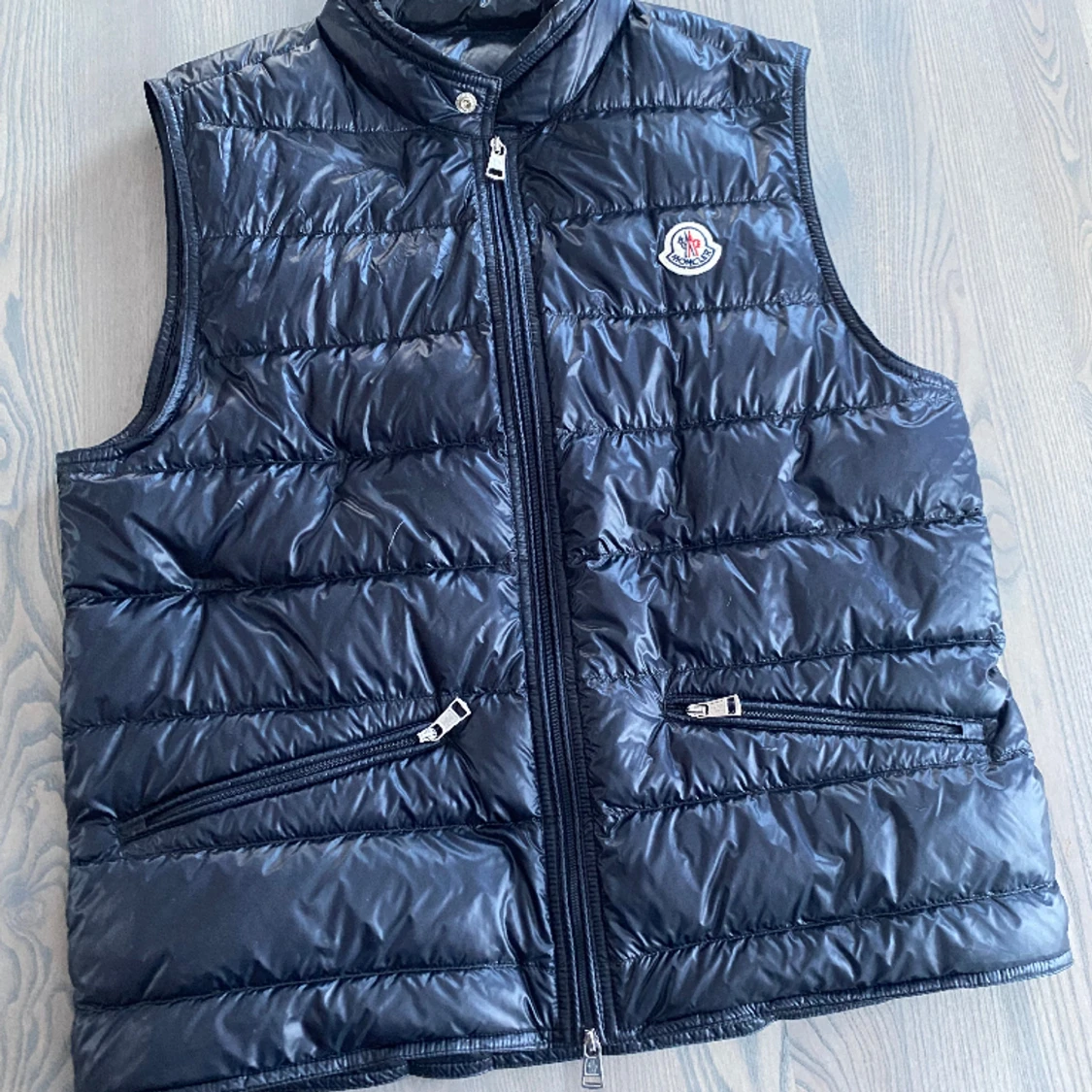 Moncler väst 