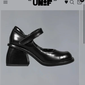 Unif Dot Mary janes - Använda men bara en gång utomhus, nästan som nya