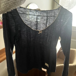 Blus  - Säljer en super fin tröja från Odd molly i stolek 0. Skriv privat om ni har några frågor. Priset kan diskuteras vid snabb affär ❤️