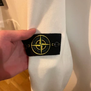 Stone island hoodie - Stone island hoodie som ny med tags! Storlek M