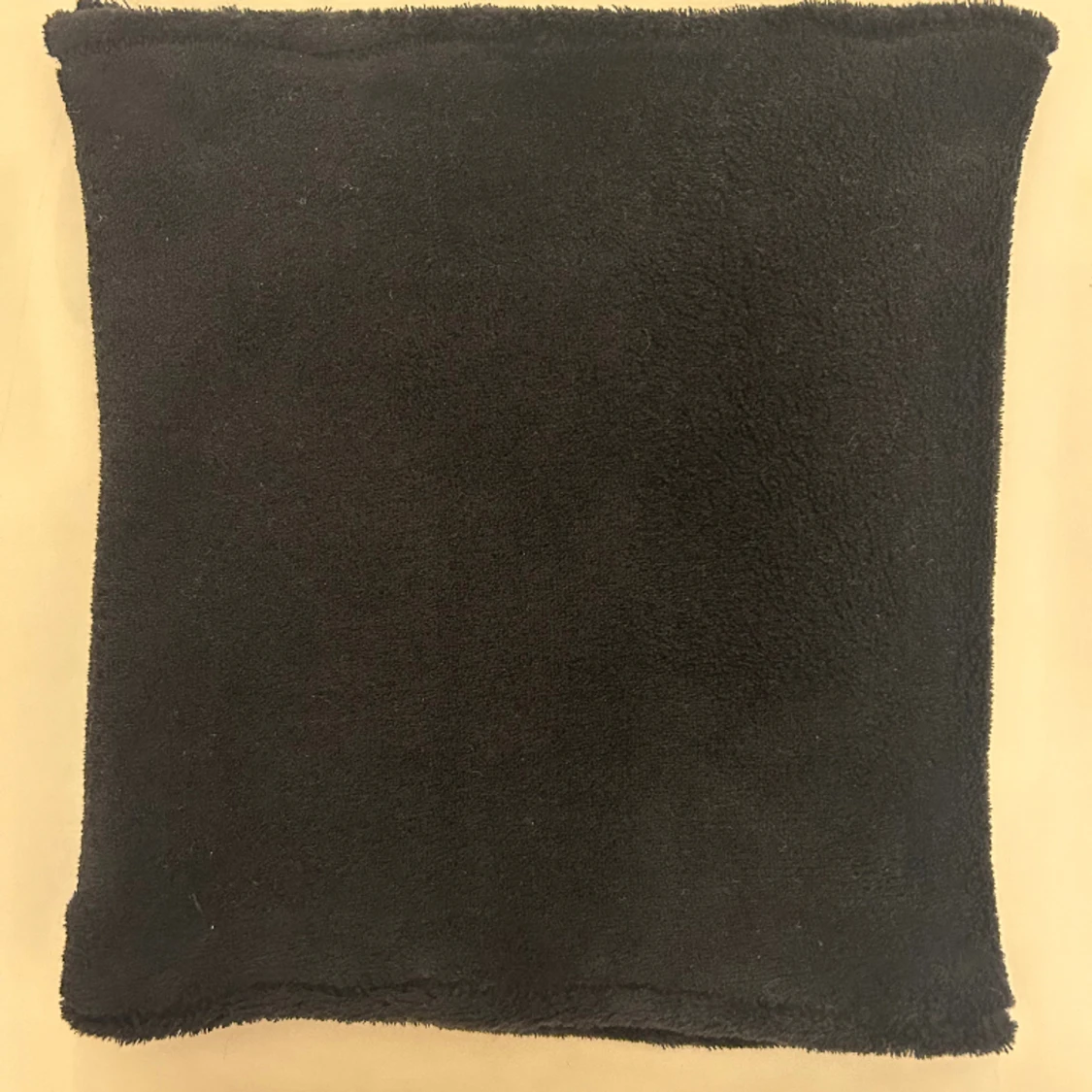 Svart gosig buff🌟 - 33