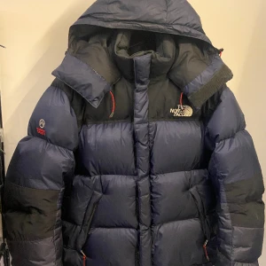 The north face jacka vintage - Storlek M Skick 7/10 Skriv privat om du har några frågor eller vill ha fler bilder