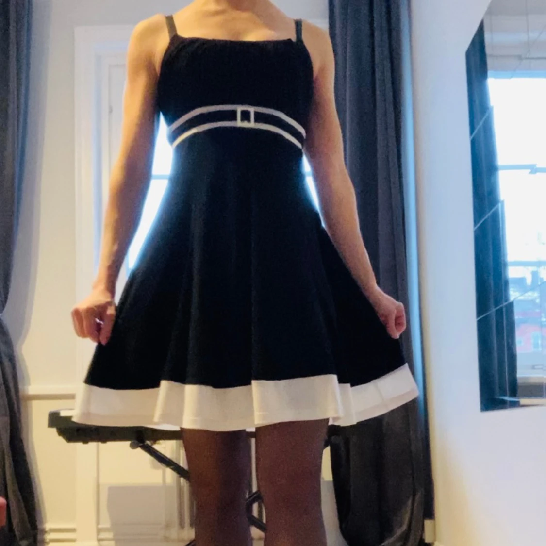 Black and white dress - 90