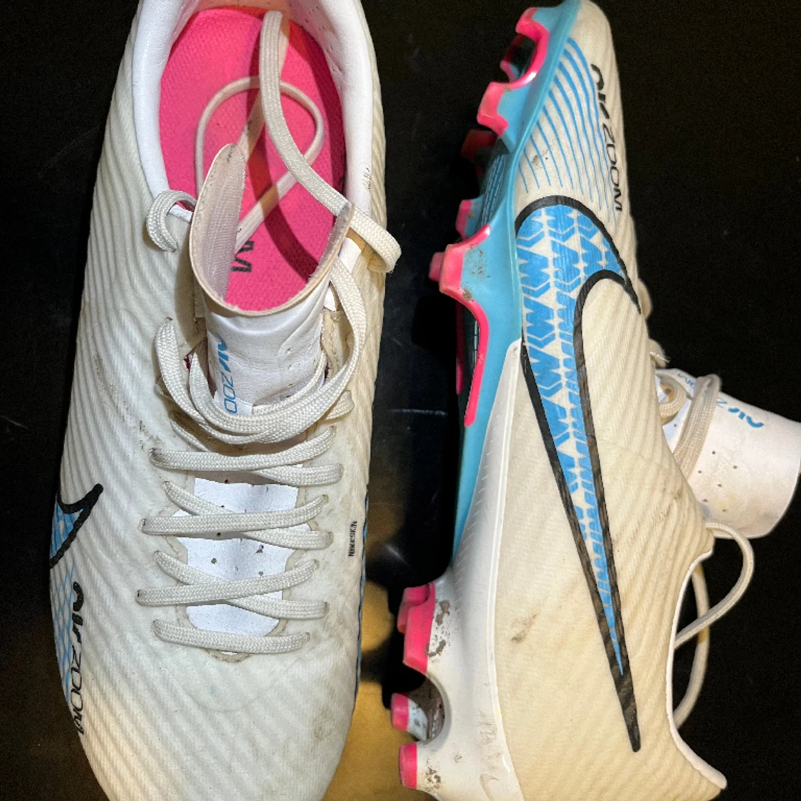 Nike fotbollsskor  - 90