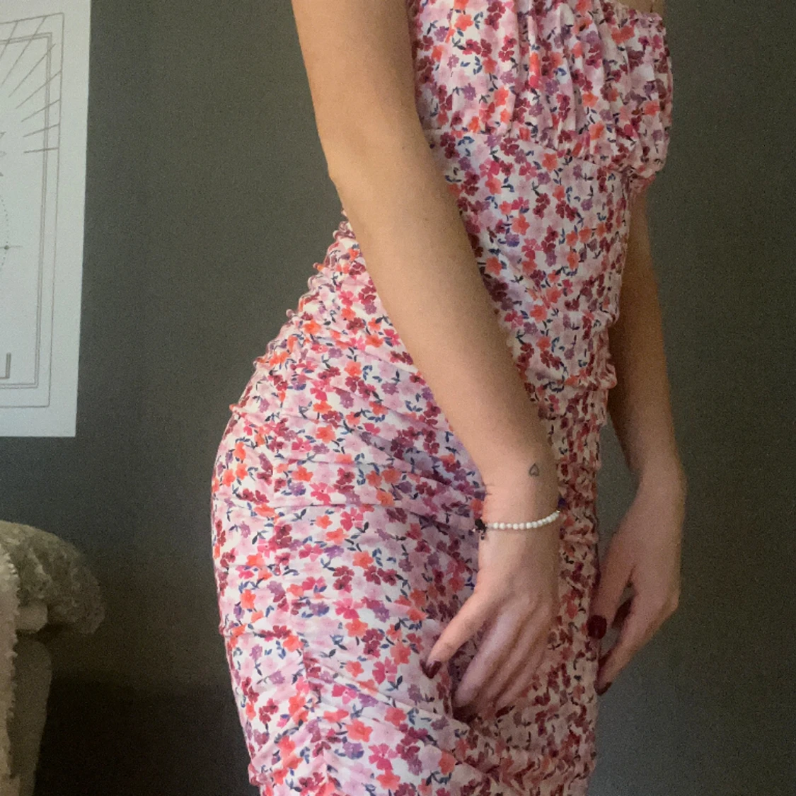 Blommig klänning - 90