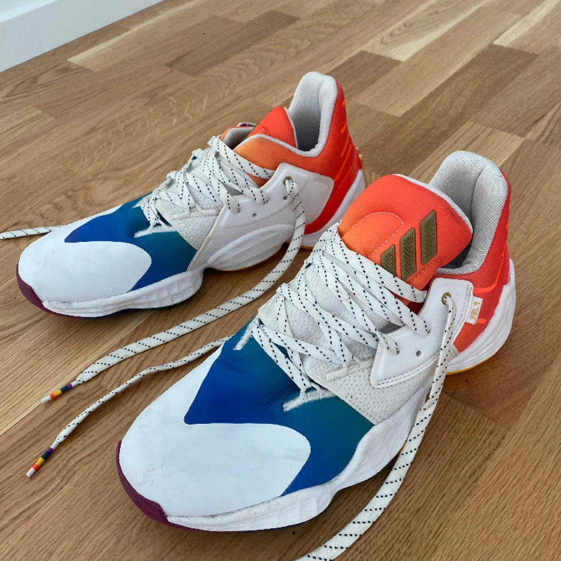 Adidas harden vol 4. Pride