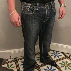 Skit Baggy true religion jeans
