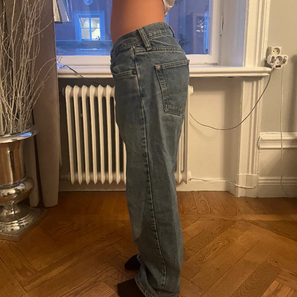 Skitsnygga baggy wrangler jeans som inte kommer till användning längre! . Jeans & Byxor.
