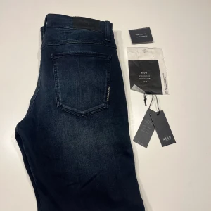 NEUW jeans  - Säljer dessa helt nya NEUW jeans i storlek 31/32. Ny pris 1299 kr mitt pris 599 vid snabb affär kan priset diskuteras. Vid fler frågor är det bara att höra av sig. 