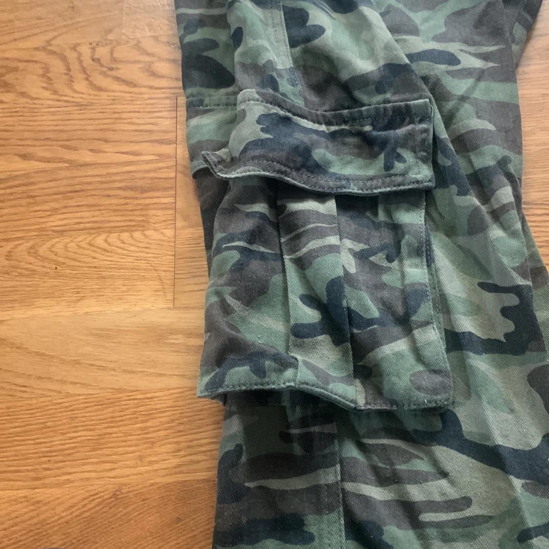 Militär byxor med fickor  - 92