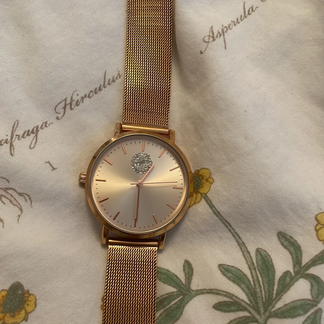 Elegant guldarmbandsur - 90